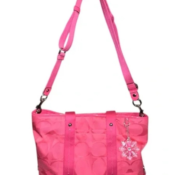 Coach LIKE NEW! Kyra Daisy Hot Pink Tote with Floral Accent Daisy Hangtag - Picture 14 of 14
